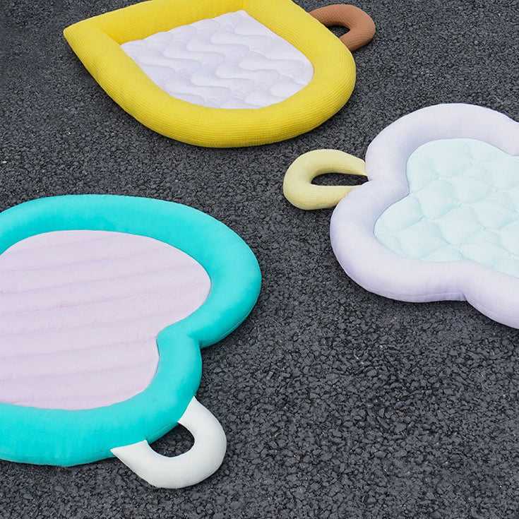 Childlike Cooling Cat Bed