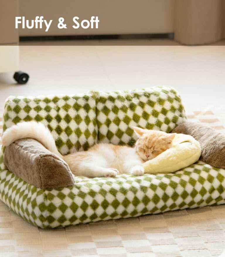 Green Vintage Diamond Cat Couch - Cat Bed