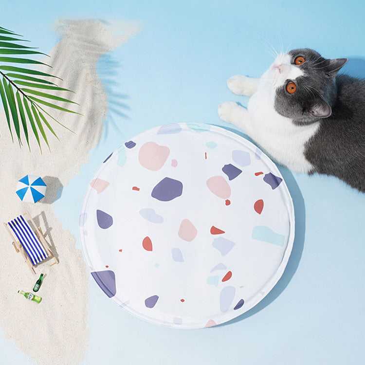 Modern-style Cooling Mat For Cats
