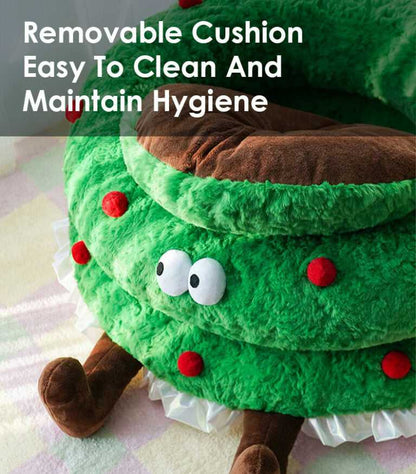 Close-up of Christmas Wreath Shaped Cat Bed with brown cushion and text 'Removable Cushion Easy To Clean And Maintain Hygiene'.