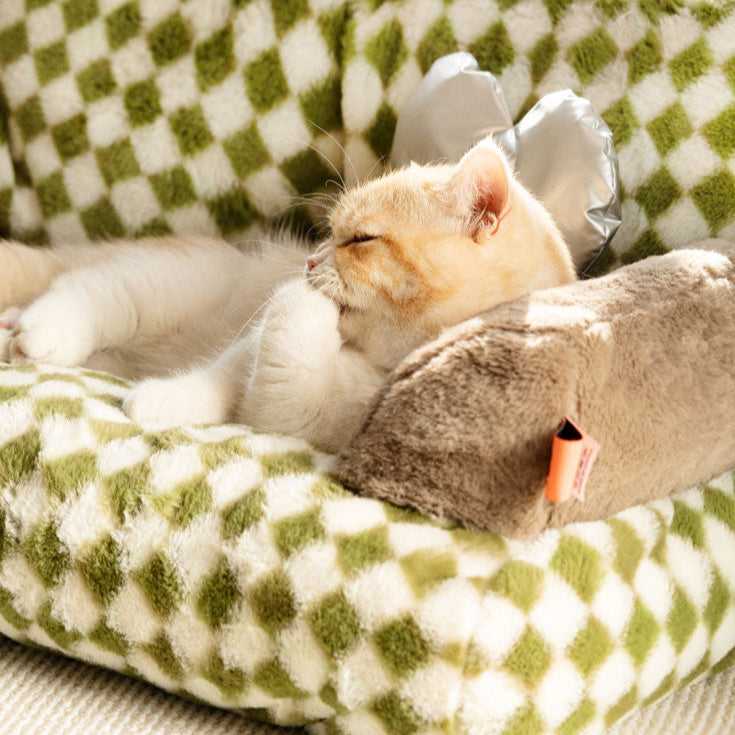 Green Vintage Diamond Cat Couch - Cat Bed