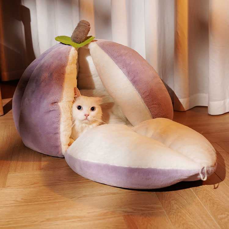 Mangosteen Purple Cat Bed