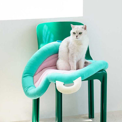 Childlike Cooling Cat Bed